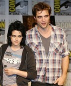 No se descarta que Robert Pattinson o Kristen Stewart, los dos principales actores de "Twilight" aparezcan en estas exhibiciones